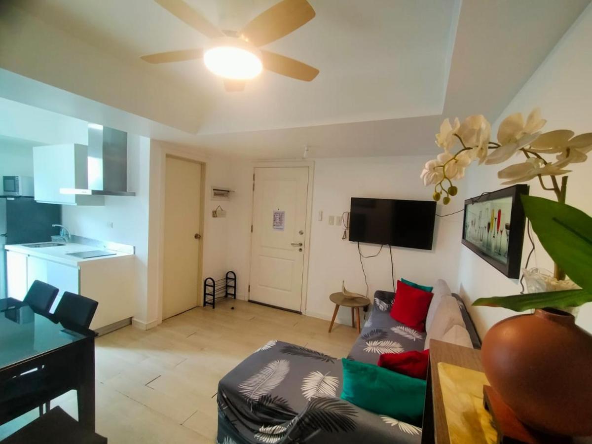 Beach Front Living In The Heart Of The City, Azure Residences Manila Exterior foto